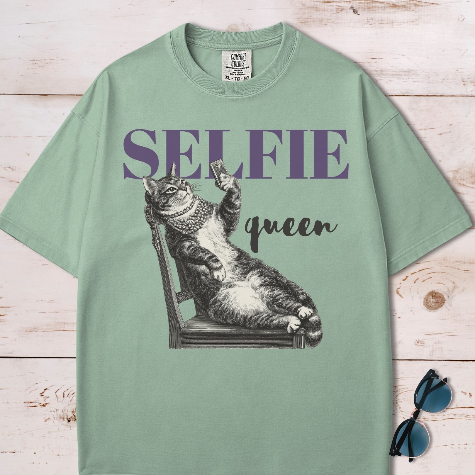 Selfie Queen Cat TShirt