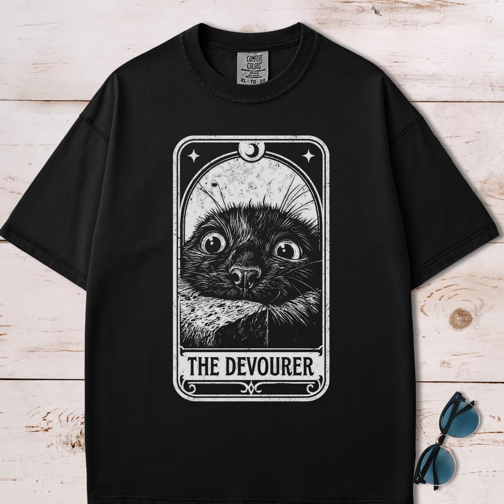 Whimsical Cat Gothic Tarot Card "The Devourer" T-Shirt