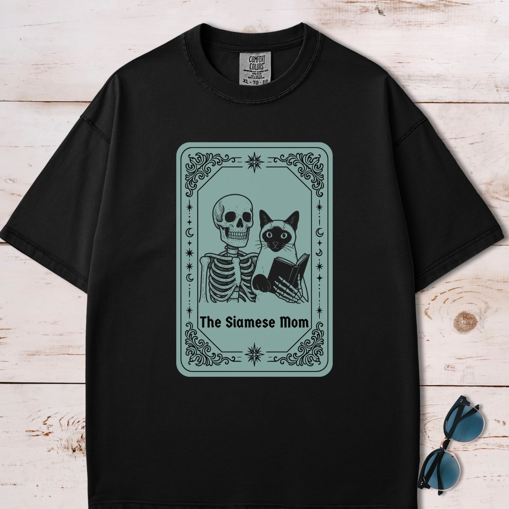 The Siamese Mom Tarot Card T-Shirt