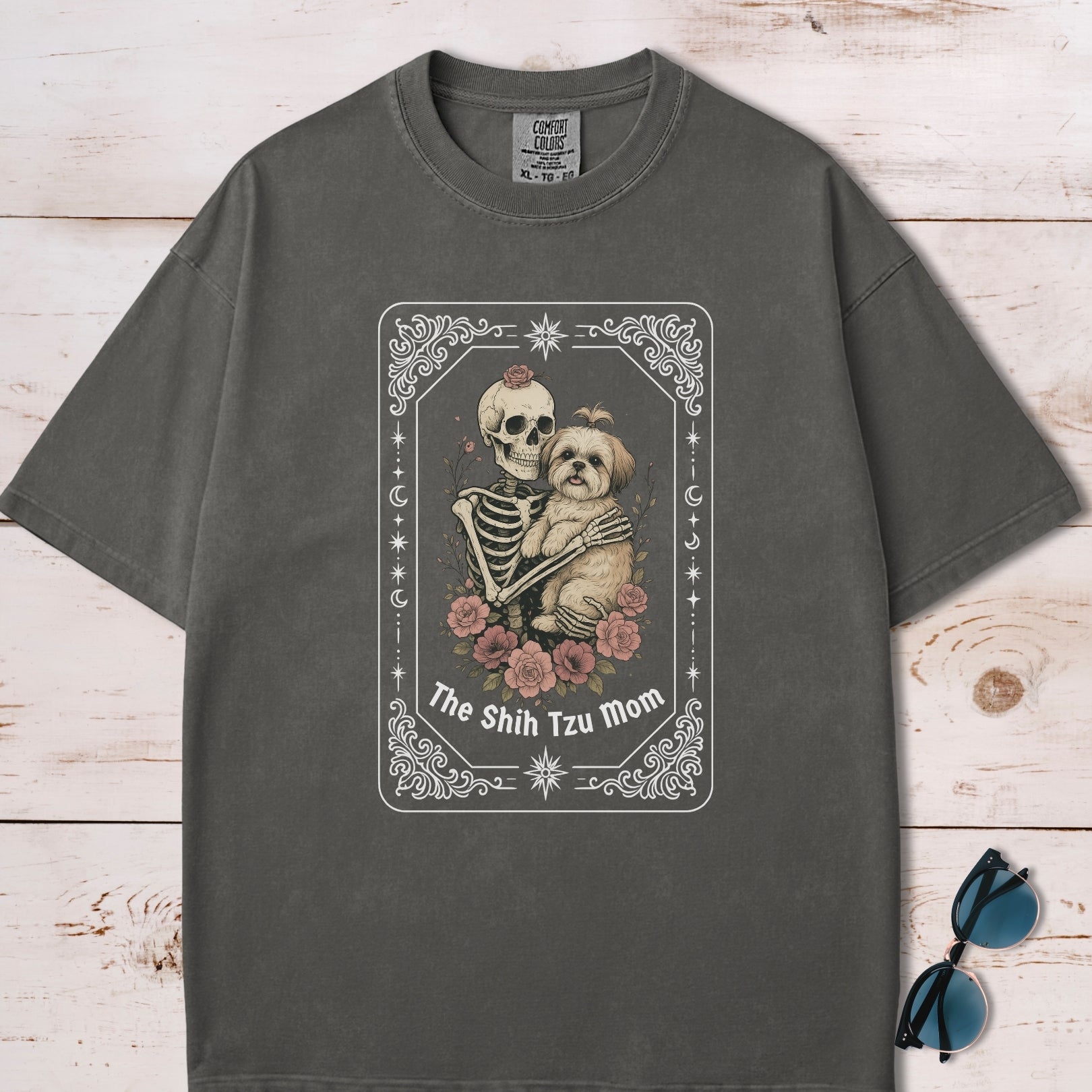 The Shih Tzu Mom Tarot Card T-Shirt