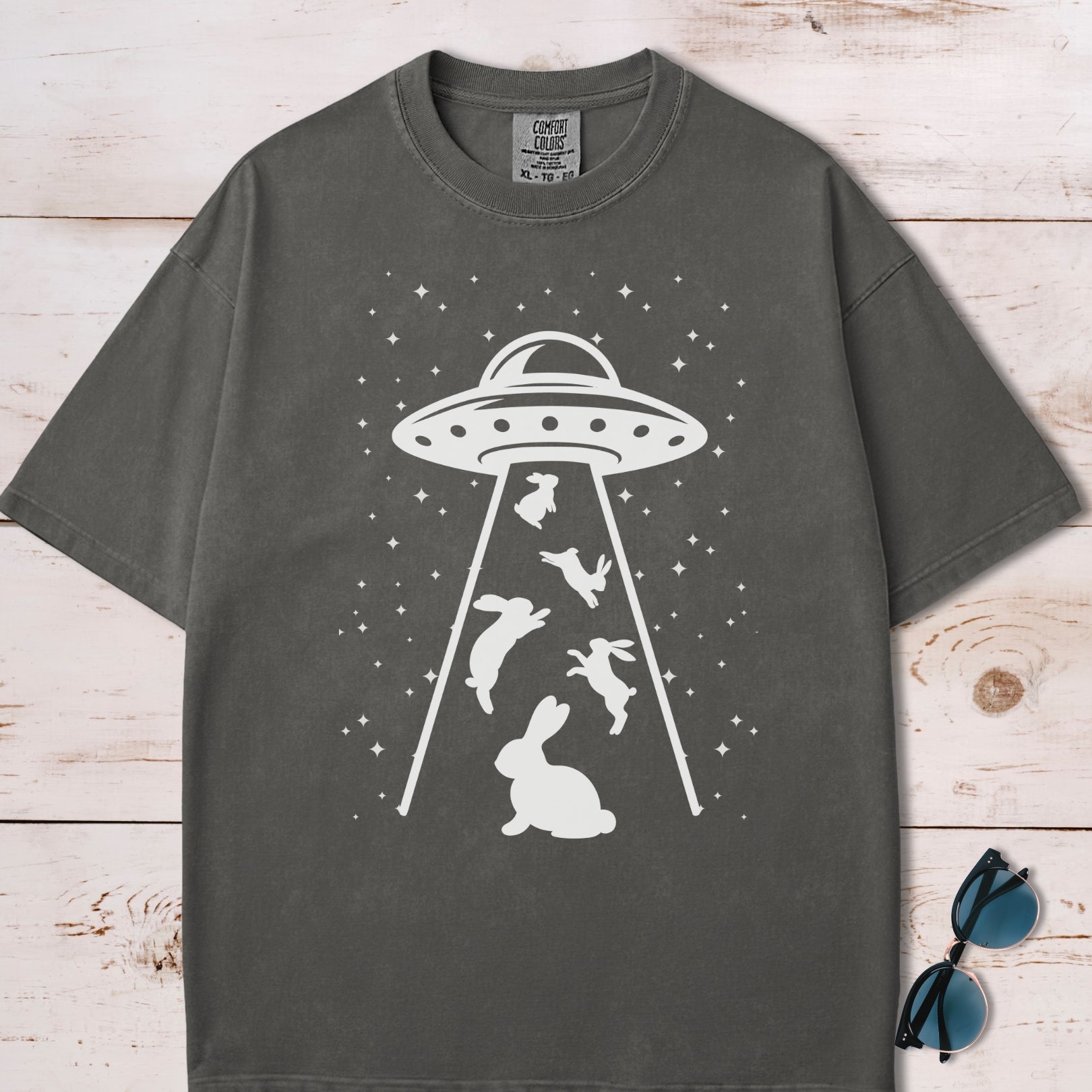 Cosmic Rabbit Graphic UFO Aliens T-Shirt