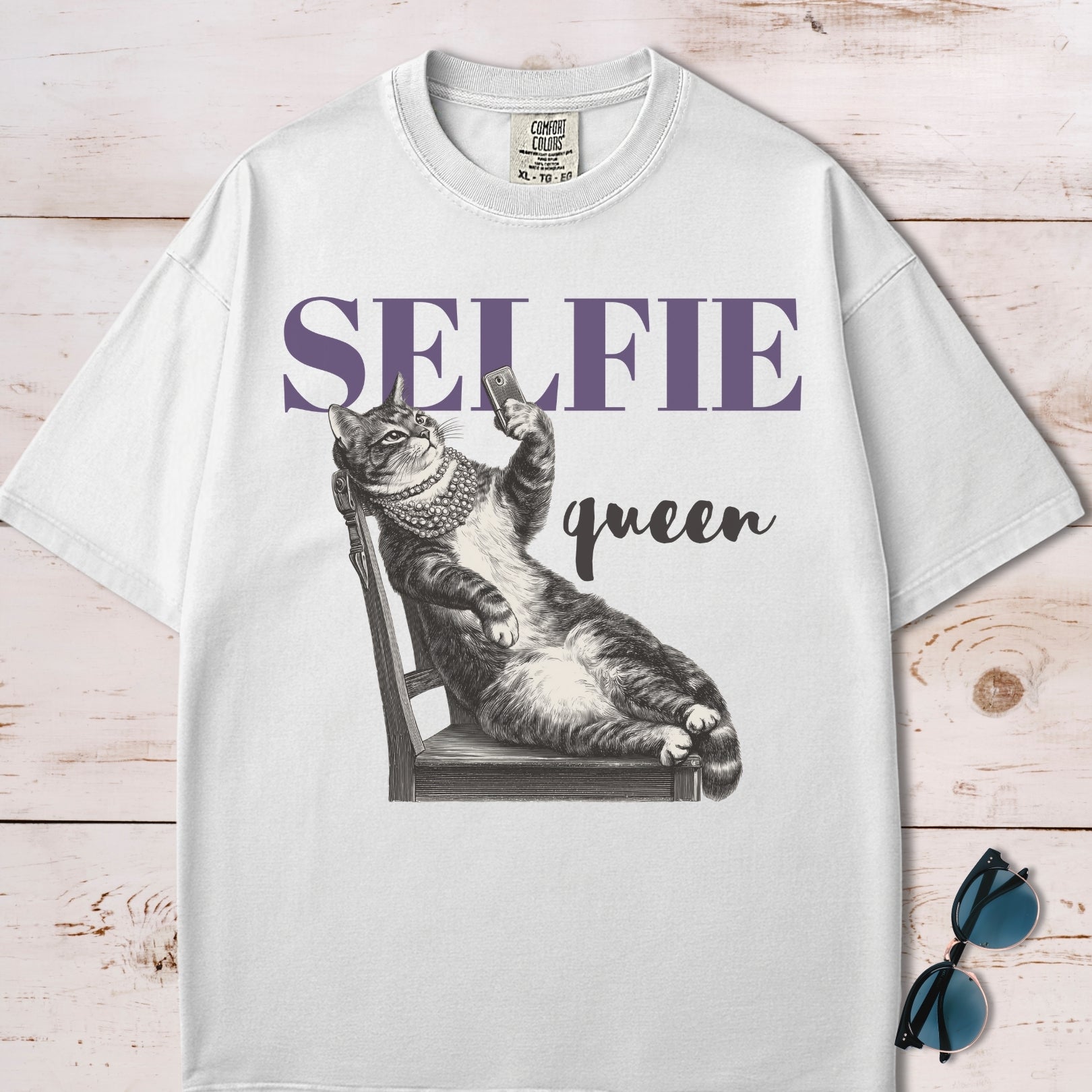 Selfie Queen Cat TShirt