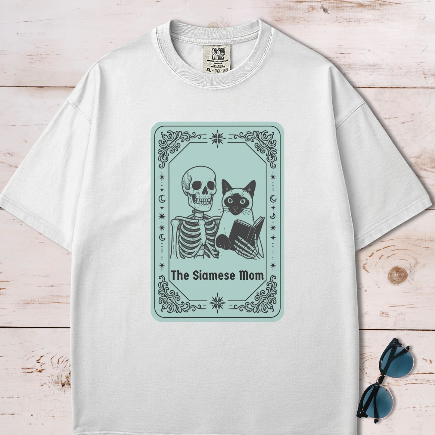 The Siamese Mom Tarot Card T-Shirt