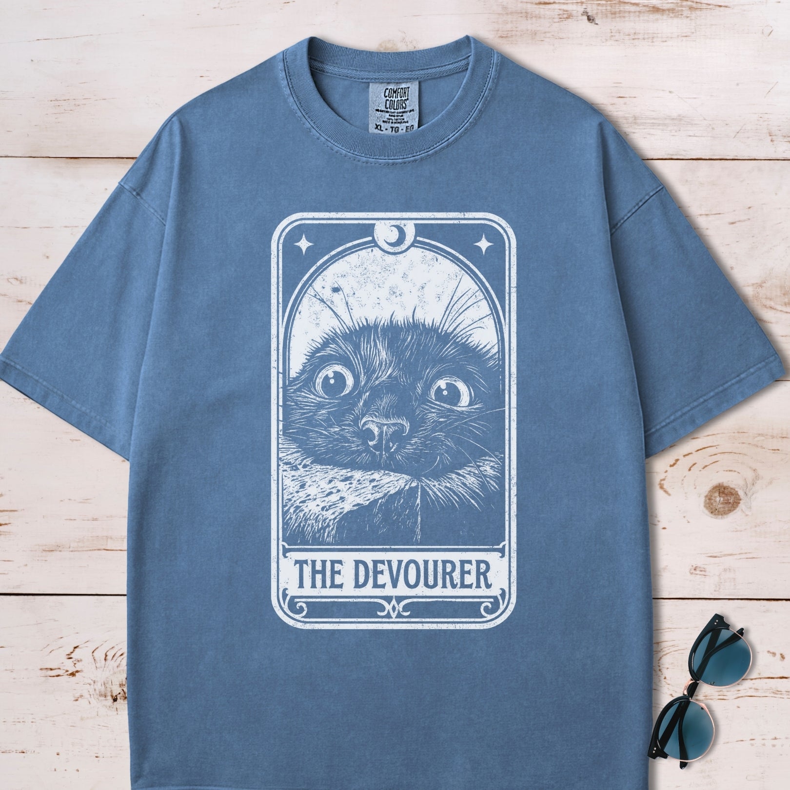 Whimsical Cat Gothic Tarot Card "The Devourer" T-Shirt