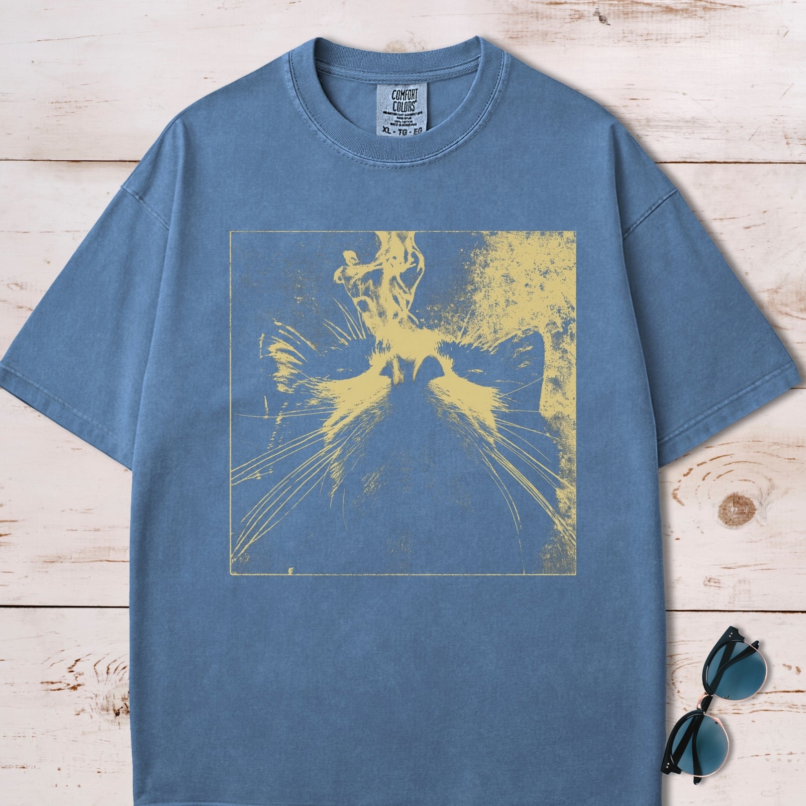 Cool Cat Vintage Graphic T-Shirt