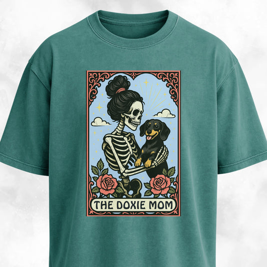The Doxie Mom Tarot Card T-Shirt