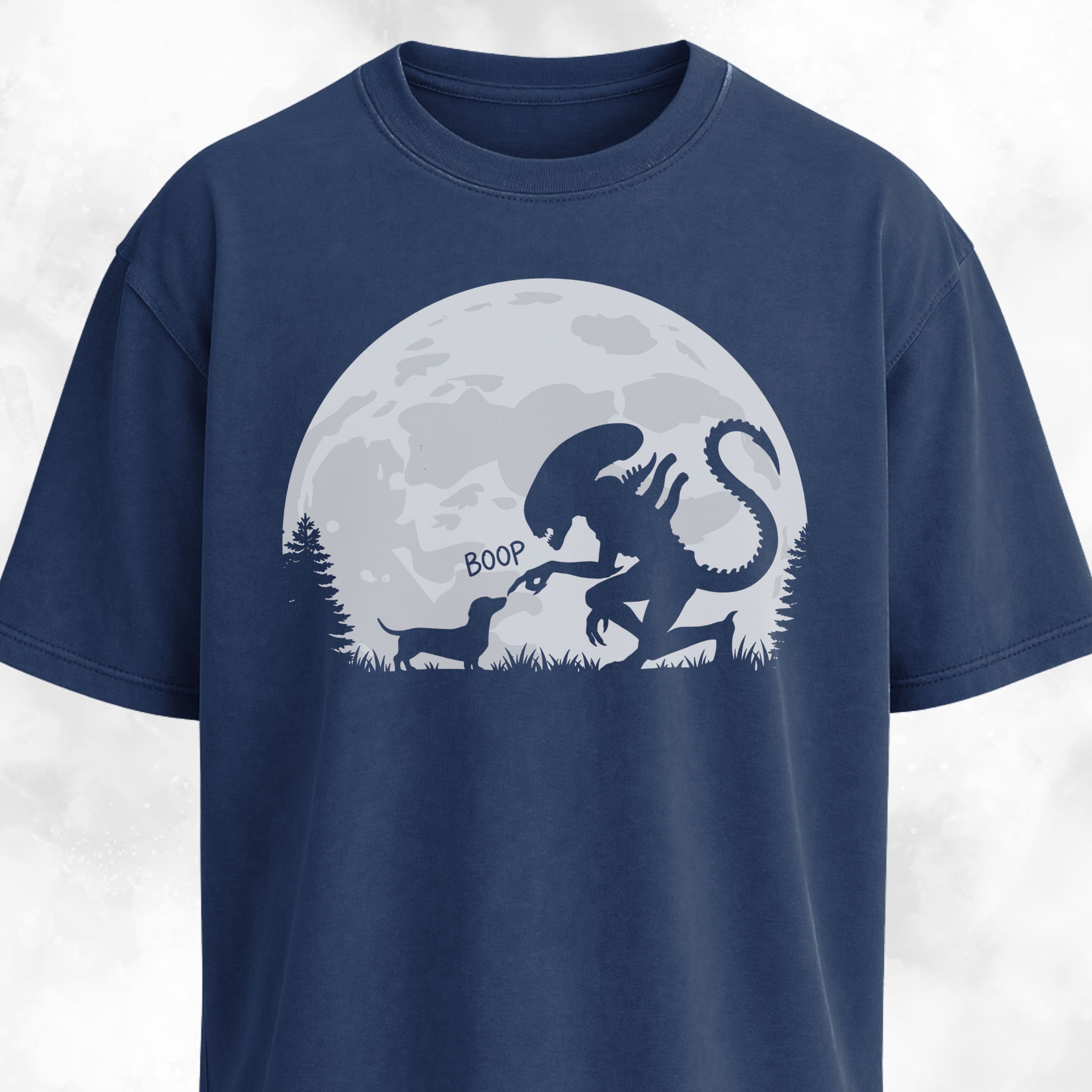 Alien Xenomorph Booping Doxie T-Shirt