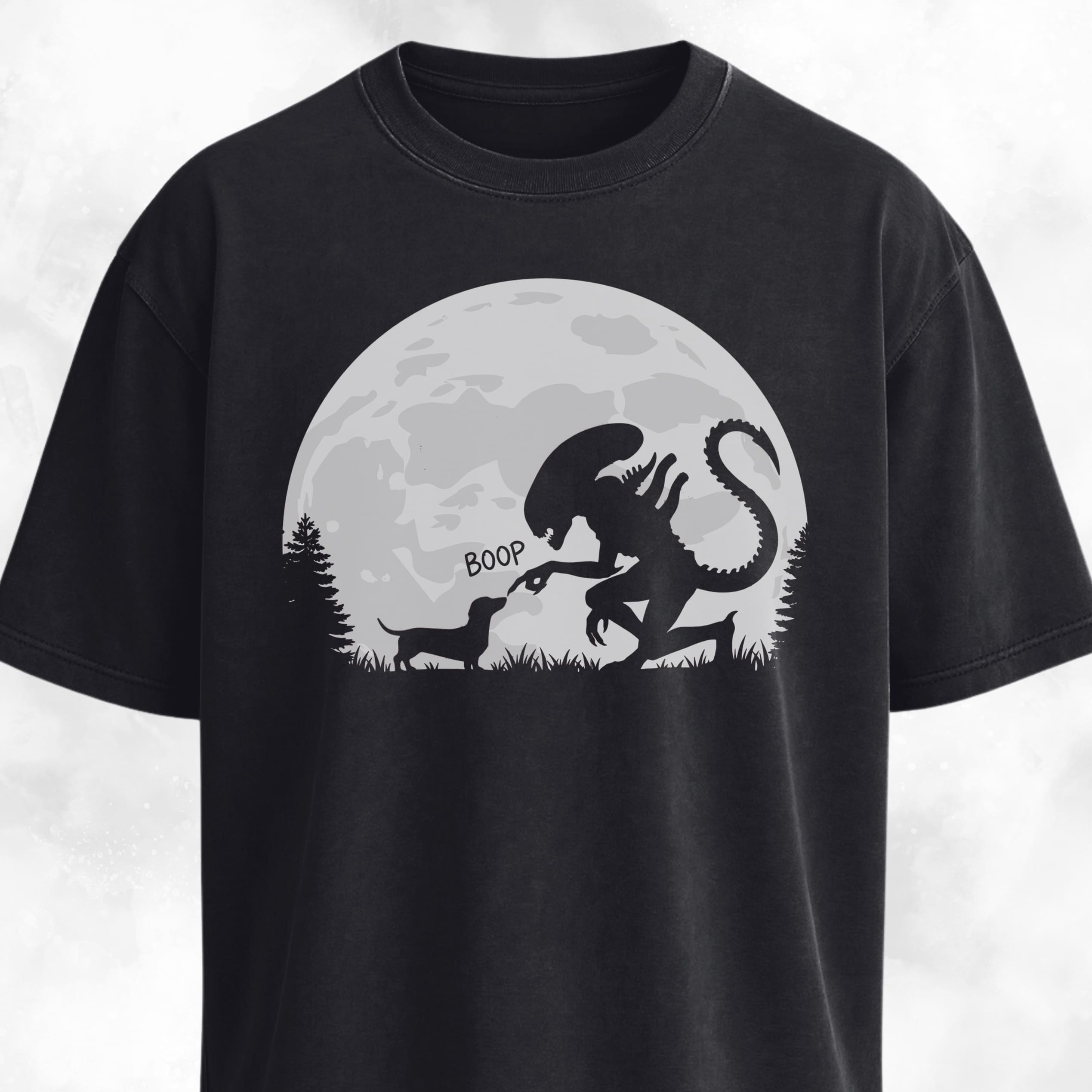 Alien Xenomorph Booping Doxie T-Shirt