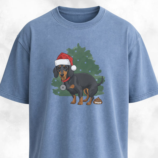 Christmas Doxie Pooping 2025 Funny T-Shirt