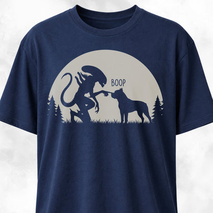 Alien Xenomorph Booping Cane Corso T-Shirt